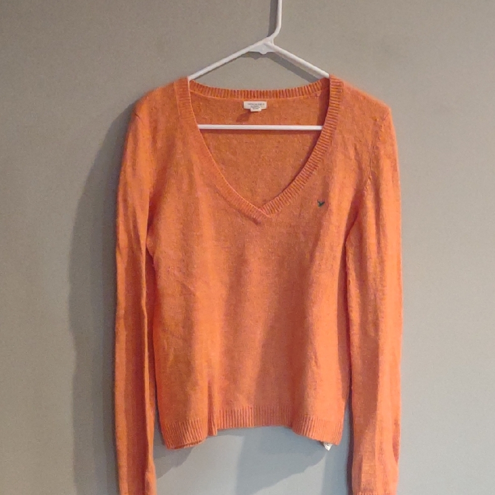 American Eagle Outfitters Women's Large Vibrant Orange‎ V-neck Sweater
